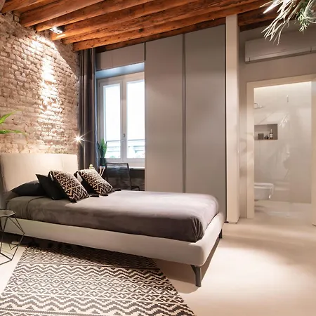 Officine Cavour Piazza Cavour Padua